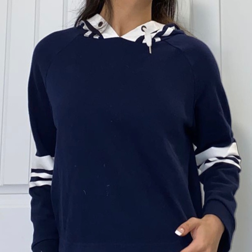 Forever 21 Cropped Hoodie
